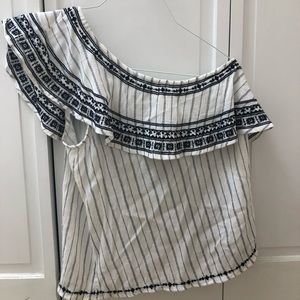 Black and White Pattern A&F One-Shouldered Top